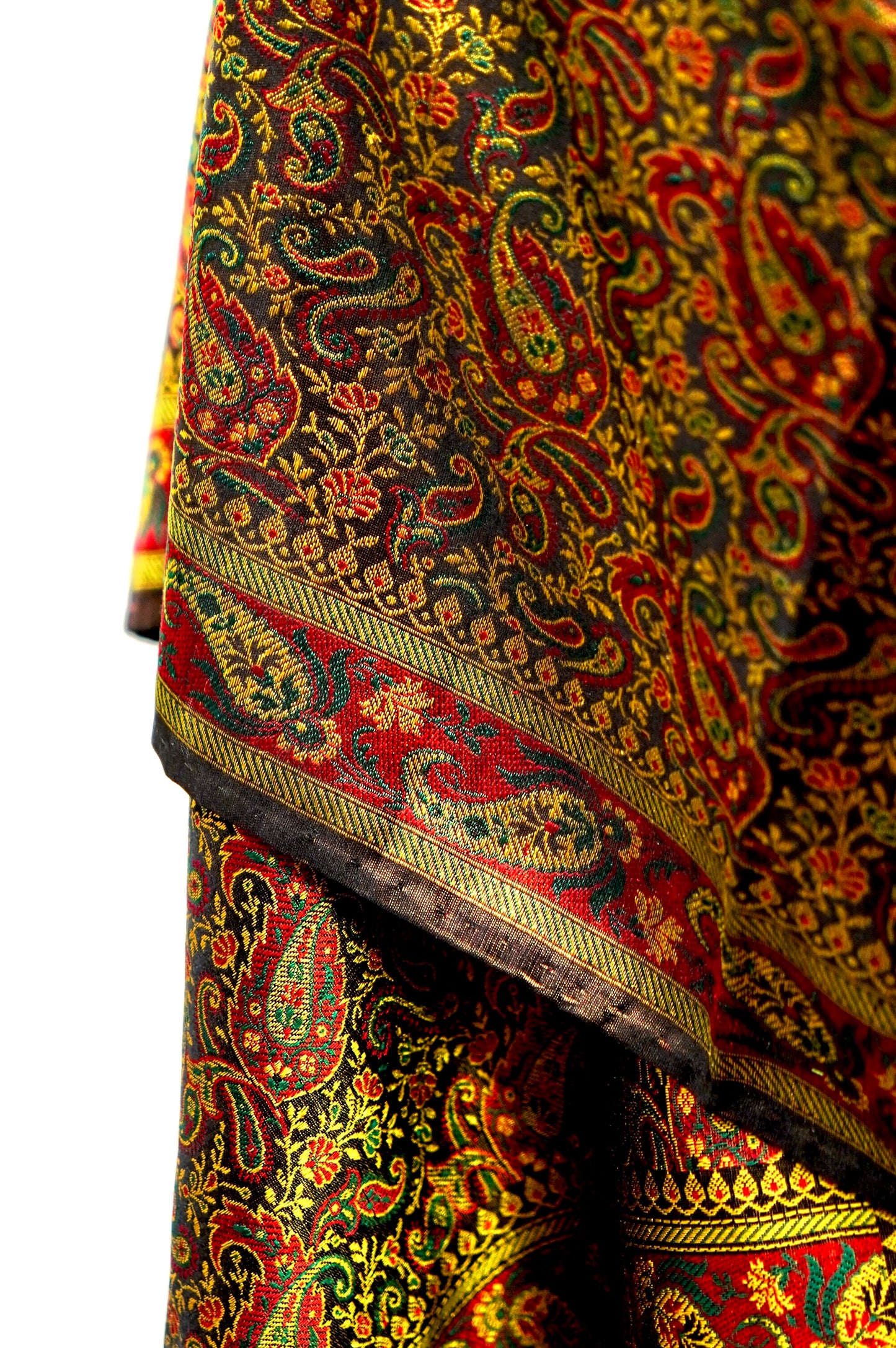 Vasundharā – The Grace of the Earth Goddess | Banarasi Pure Jamawar Silk Stole/ Scarf/ Shawl