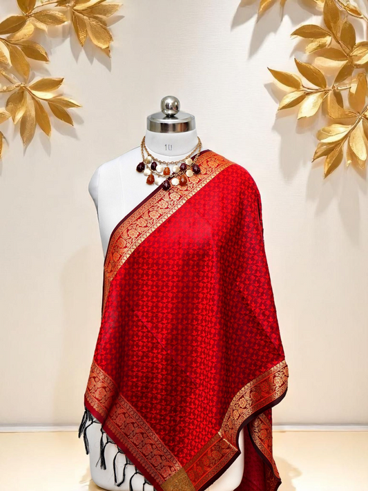 Noorā – Festive Brocade Zari Stole Set of 2 (Classic Red & Black Gold)